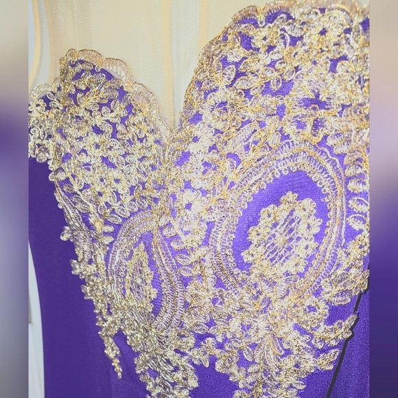 Formal Dress. Size 10-12. Purple. Mermaid. - Picture 4 of 9